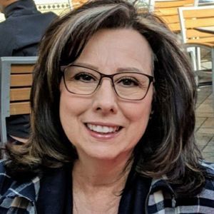 Meet your Posher, Carolyn